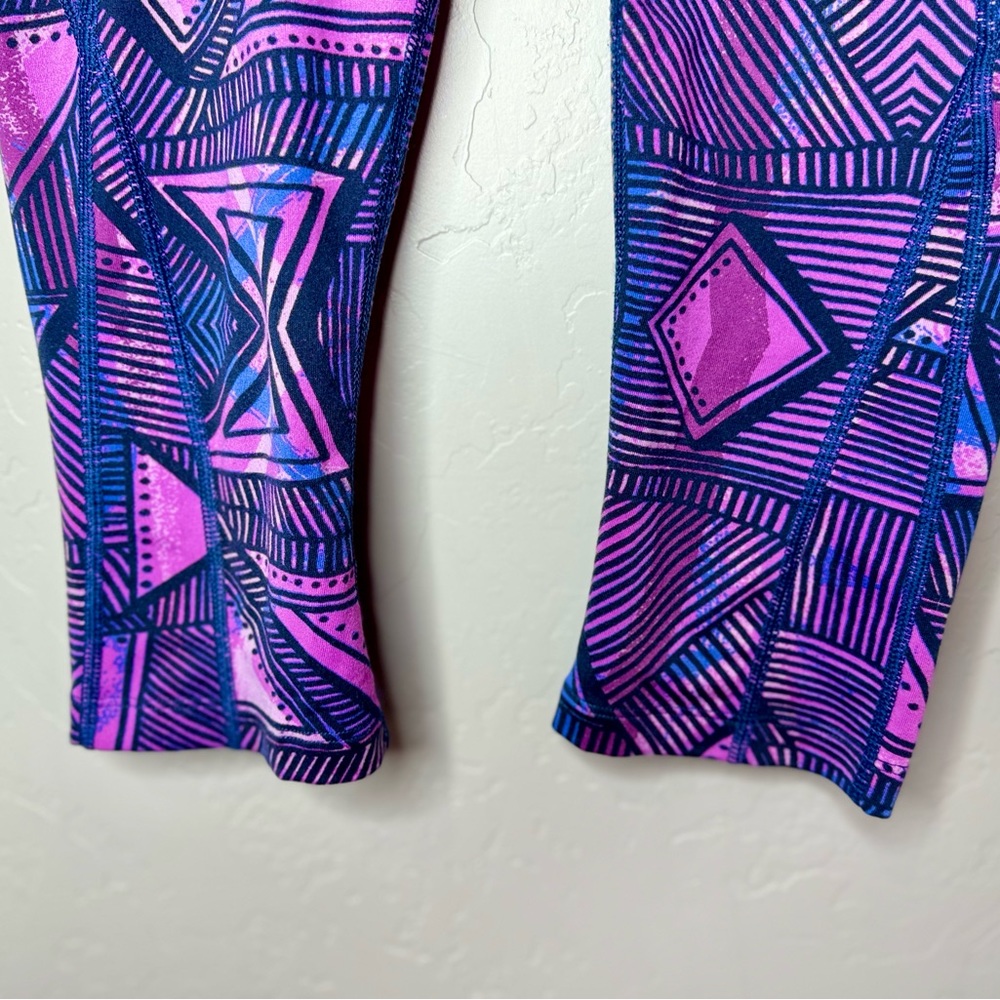 THE North Face MOTUS CAPRI III Legging purple flash dry SZ Small - EUC - Picture 8 of 16